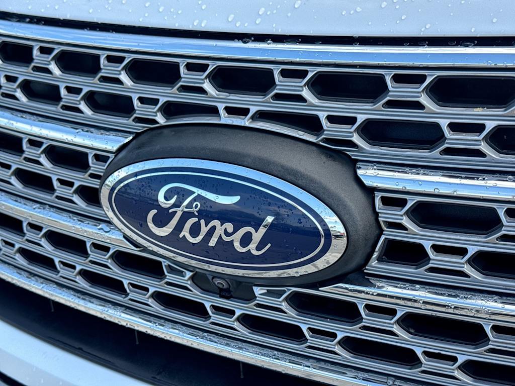 Thumbnail: 2020 Ford Explorer - 6