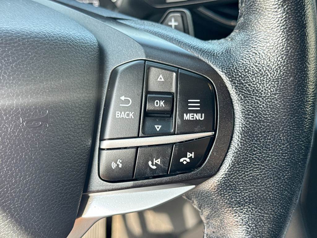 Thumbnail: 2020 Ford Explorer - 32