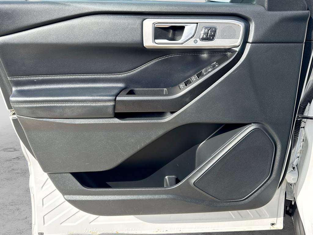 Thumbnail: 2020 Ford Explorer - 37