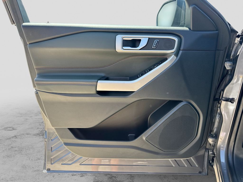 Thumbnail: 2023 Ford Explorer - 36