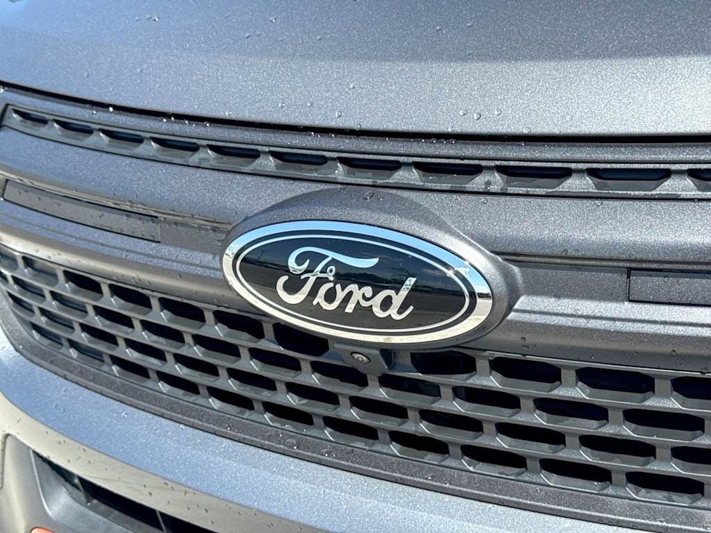 Thumbnail: 2023 Ford Explorer - 7