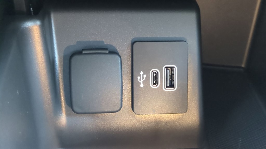 Thumbnail: 2025 Ford Explorer - 35