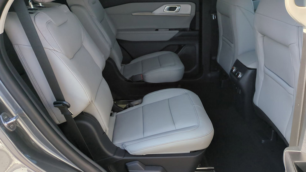 Thumbnail: 2025 Ford Explorer - 24