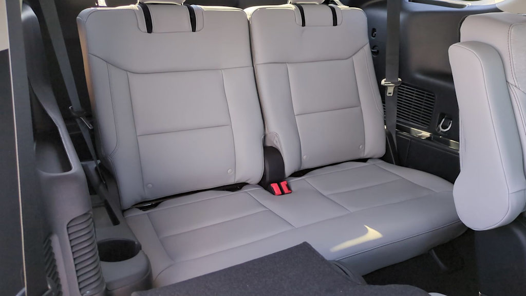 Thumbnail: 2025 Ford Explorer - 25