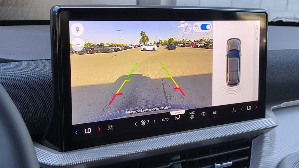 Thumbnail: 2025 Ford Explorer - 32