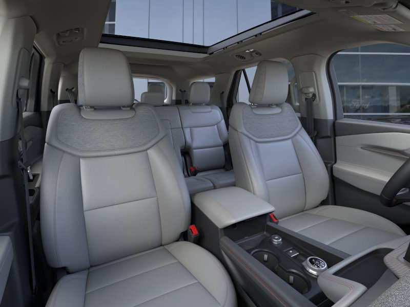 Thumbnail: 2026 Ford Explorer - 7