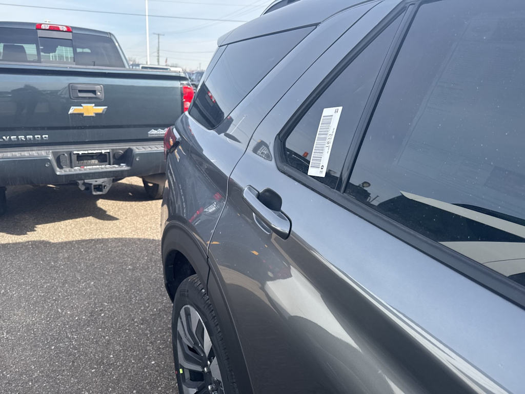 Thumbnail: 2026 Ford Explorer - 5