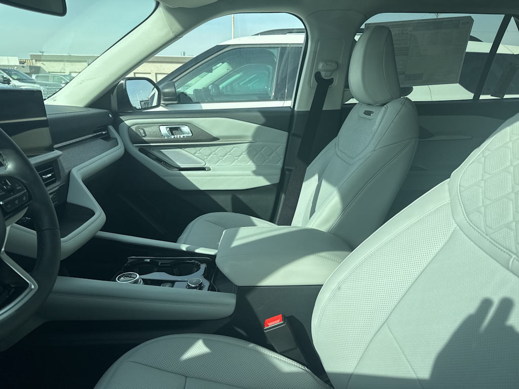 Thumbnail: 2026 Ford Explorer - 6