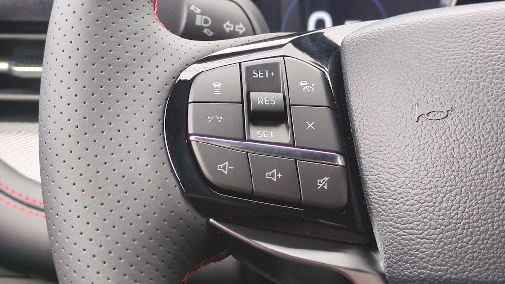 Thumbnail: 2025 Ford Explorer - 26