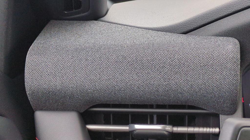 Thumbnail: 2025 Ford Explorer - 33