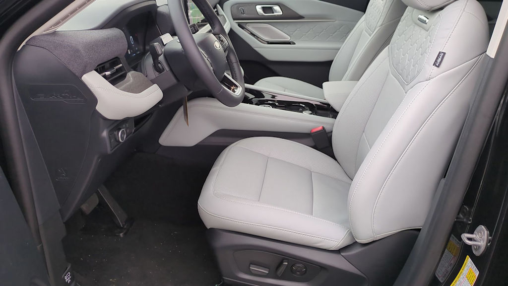 Thumbnail: 2025 Ford Explorer - 11