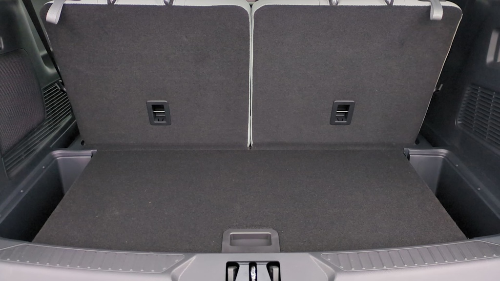 Thumbnail: 2025 Ford Explorer - 17