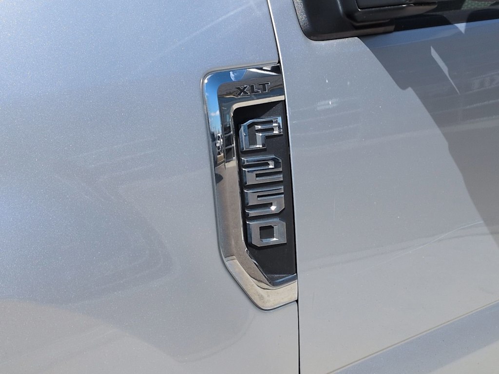 Thumbnail: 2019 Ford F-250 - 21