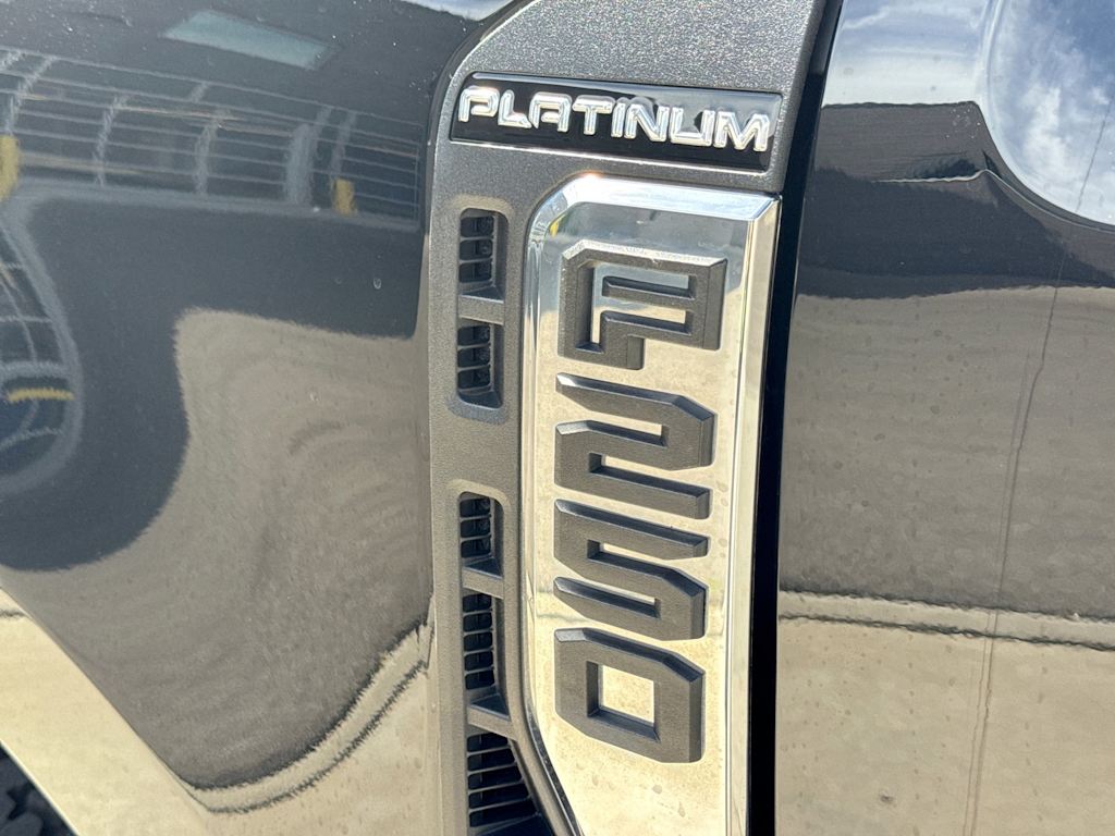 Thumbnail: 2023 Ford F-250 - 17