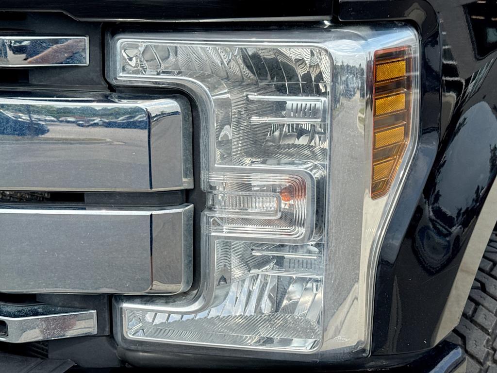 Thumbnail: 2019 Ford F-250 - 17