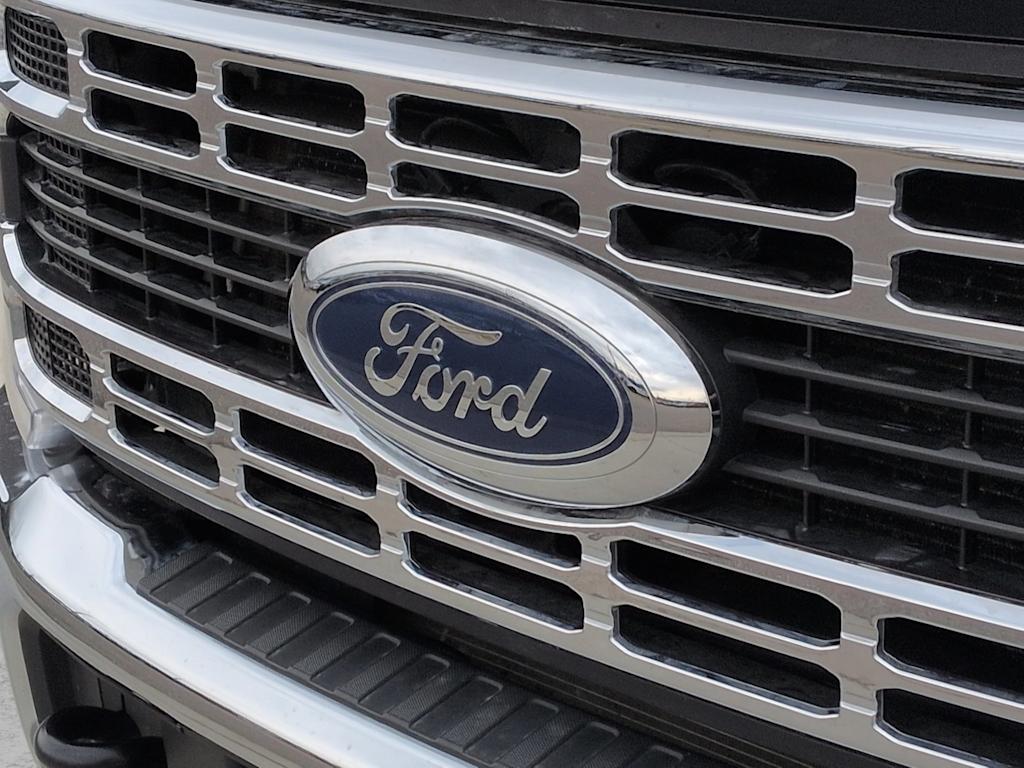 Thumbnail: 2023 Ford F-250 - 7