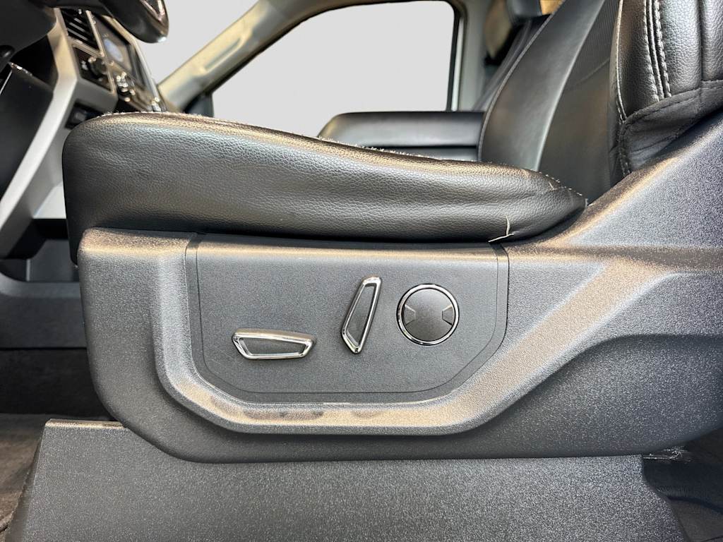 Thumbnail: 2019 Ford F-250 - 16