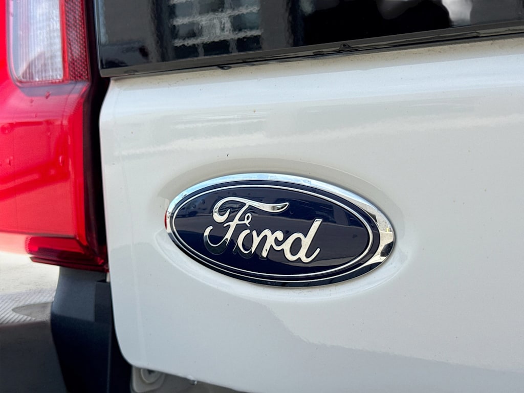 Thumbnail: 2025 Ford F-350 - 6