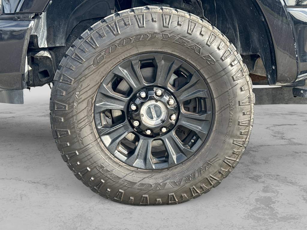 Thumbnail: 2022 Ford F-350 - 8