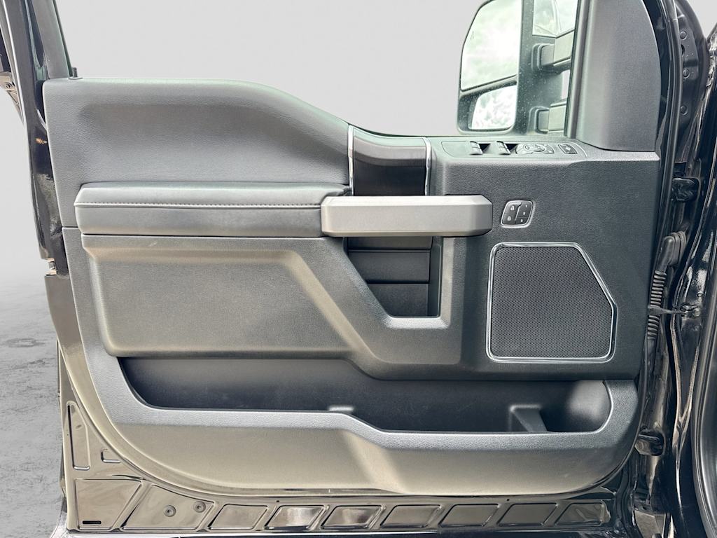 Thumbnail: 2019 Ford F-450 - 35