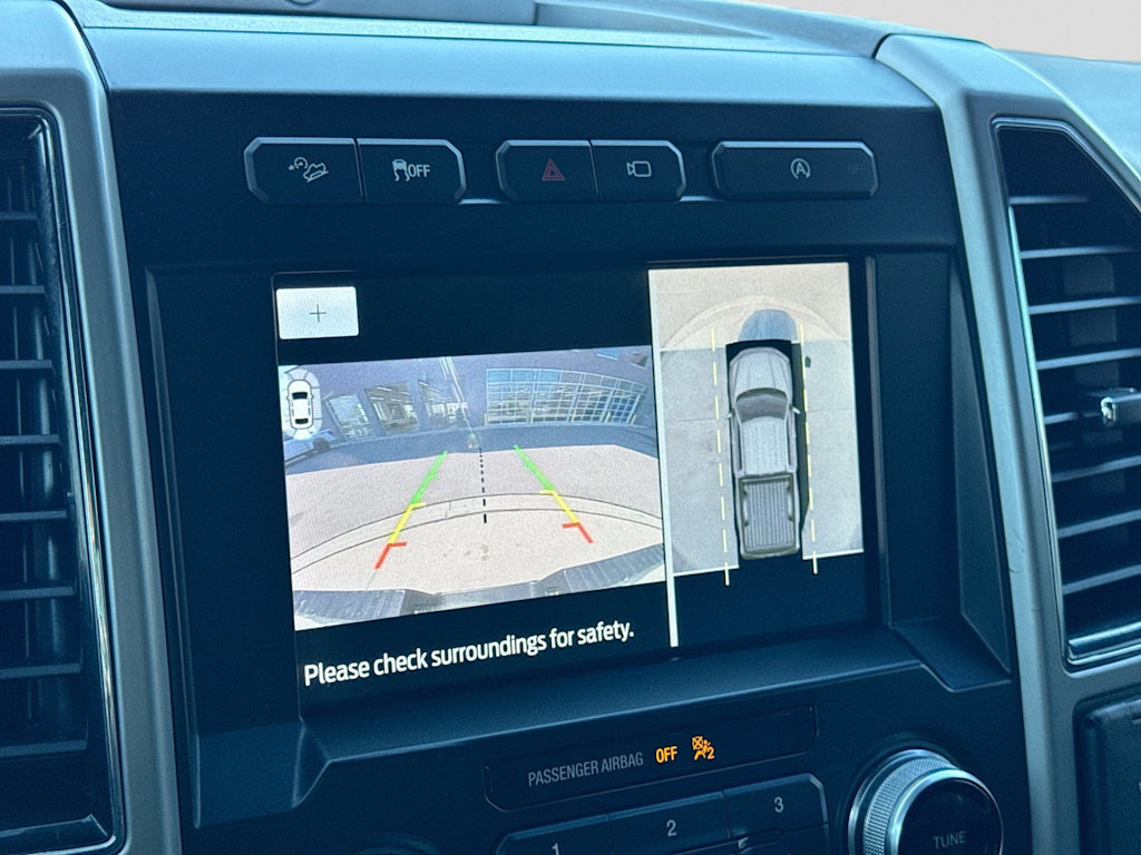 Thumbnail: 2019 Ford F-150 - 32