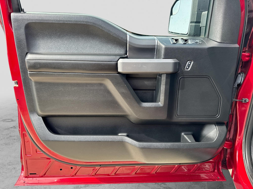 Thumbnail: 2018 Ford F-150 - 32