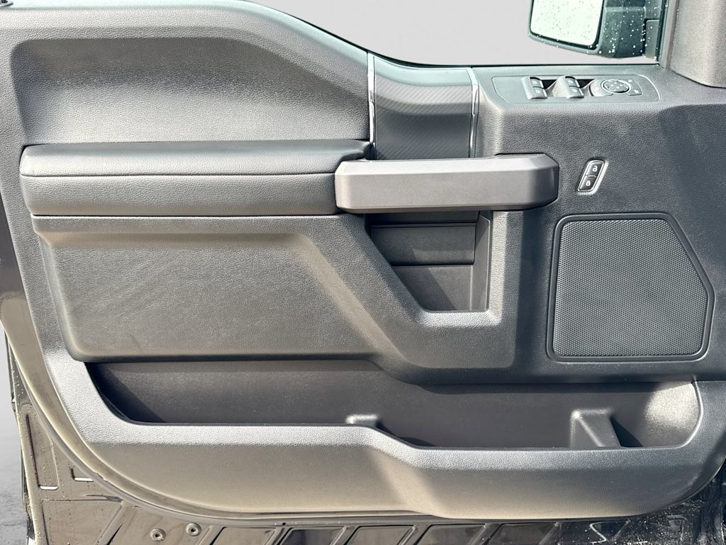 Thumbnail: 2020 Ford F-150 - 32