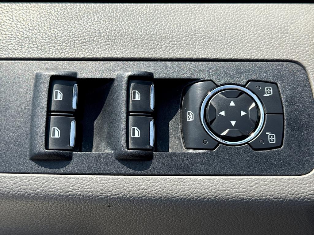 Thumbnail: 2015 Ford F-150 - 23