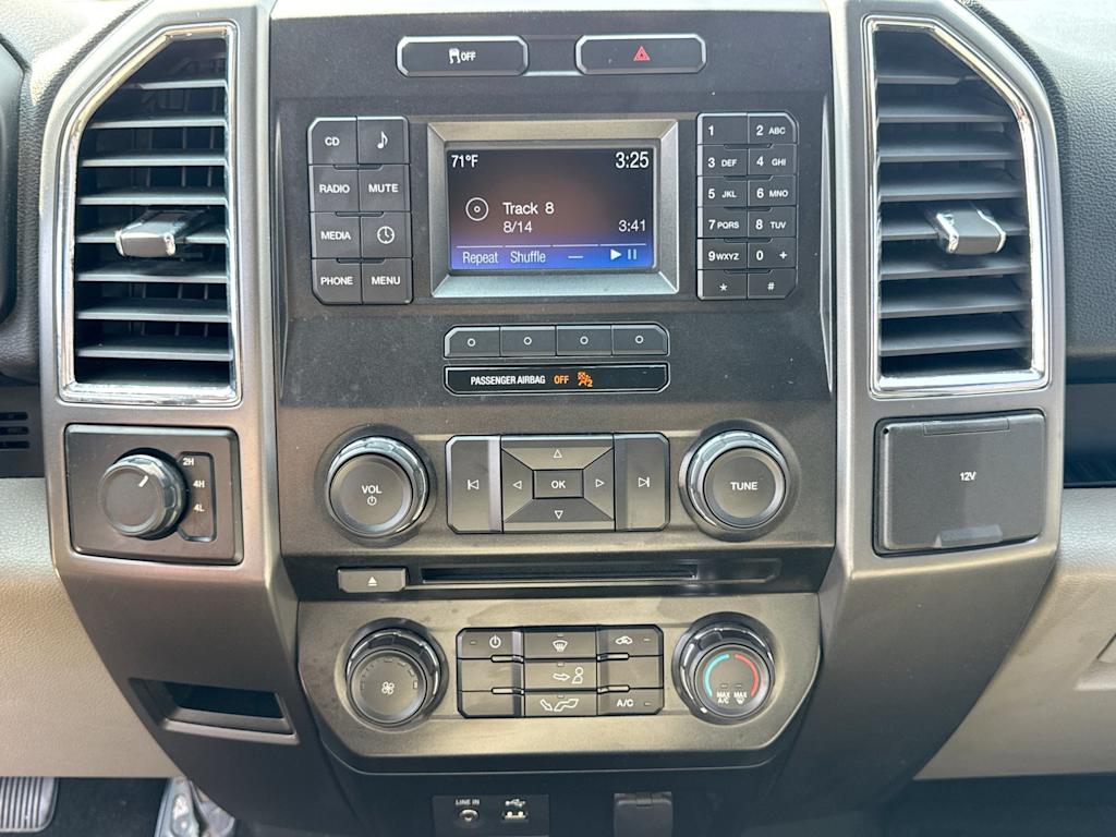 Thumbnail: 2015 Ford F-150 - 13