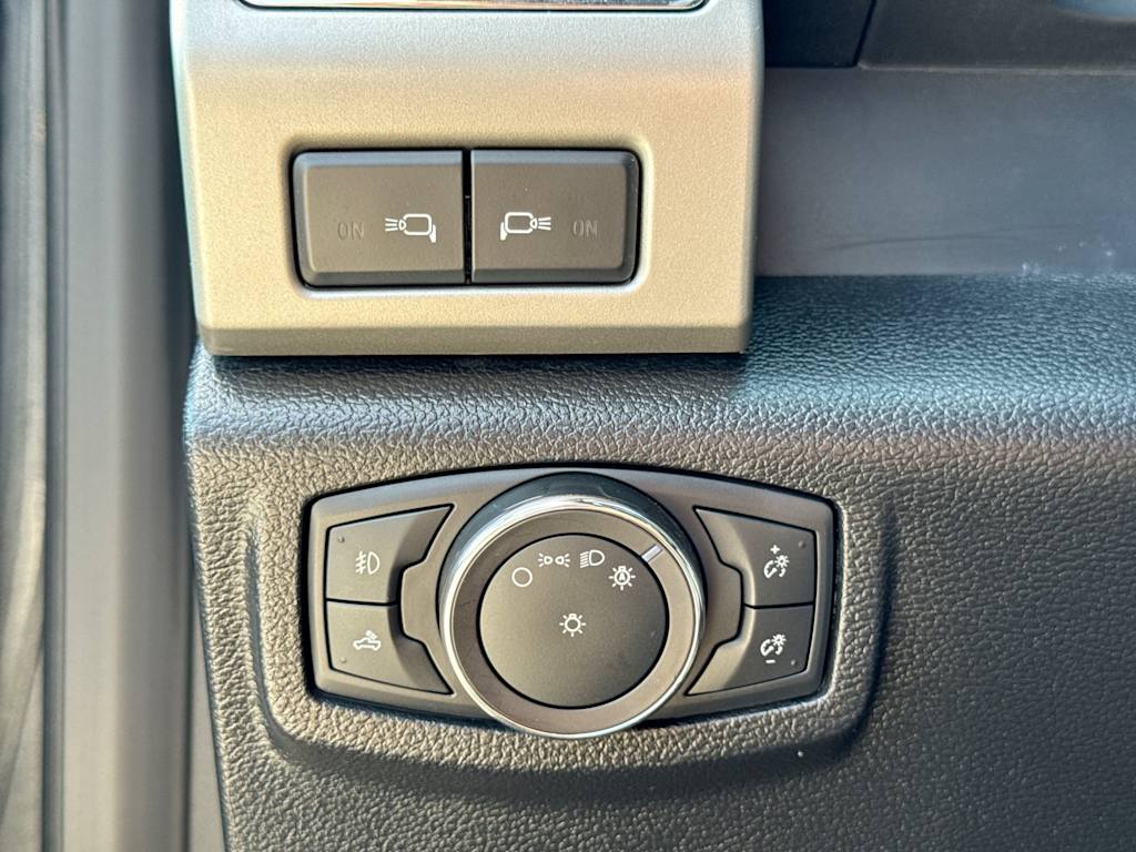 Thumbnail: 2018 Ford F-150 - 30