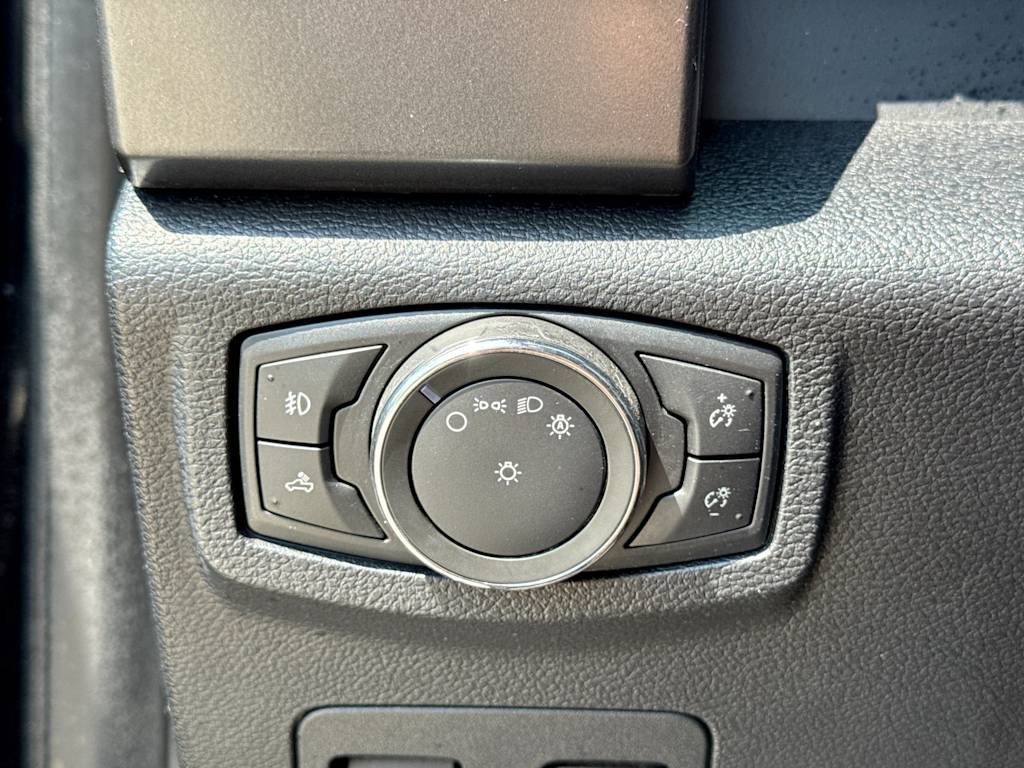 Thumbnail: 2017 Ford F-150 - 29