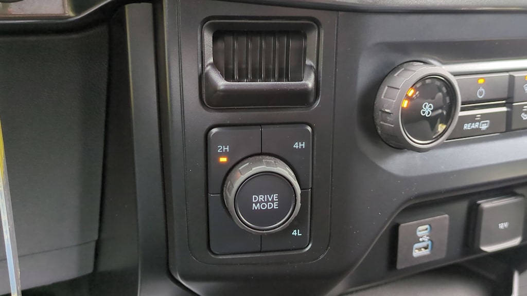 Thumbnail: 2021 Ford F-150 - 21