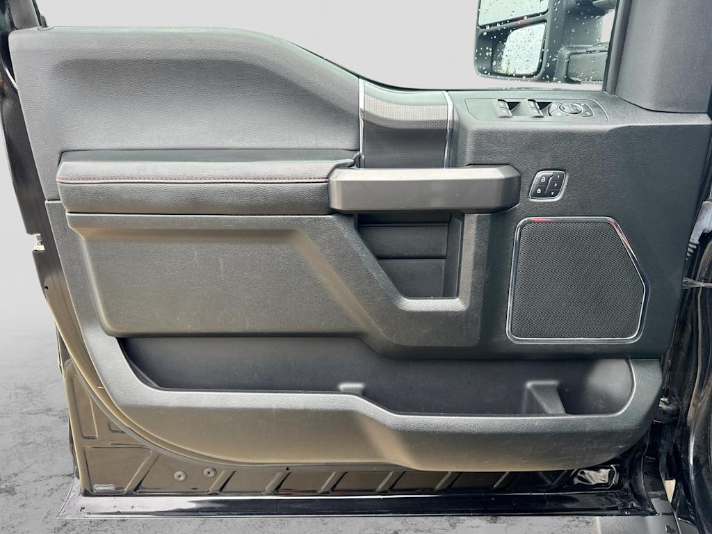 Thumbnail: 2016 Ford F-150 - 33