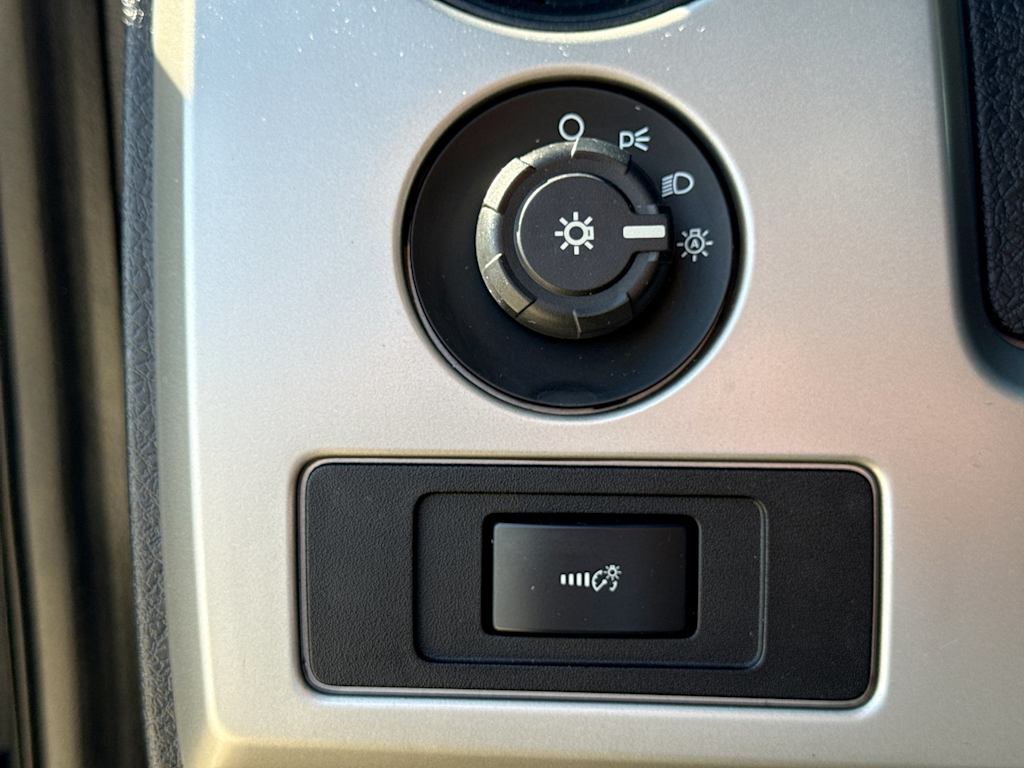 Thumbnail: 2014 Ford F-150 - 31