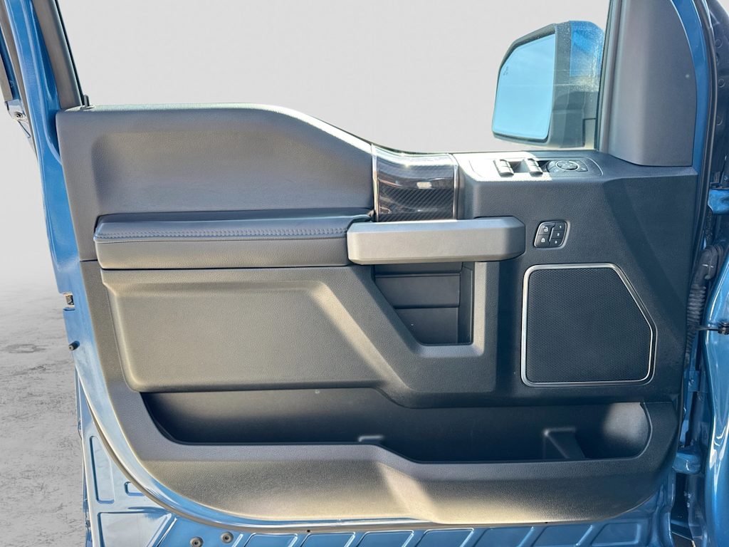 Thumbnail: 2019 Ford F-150 - 32