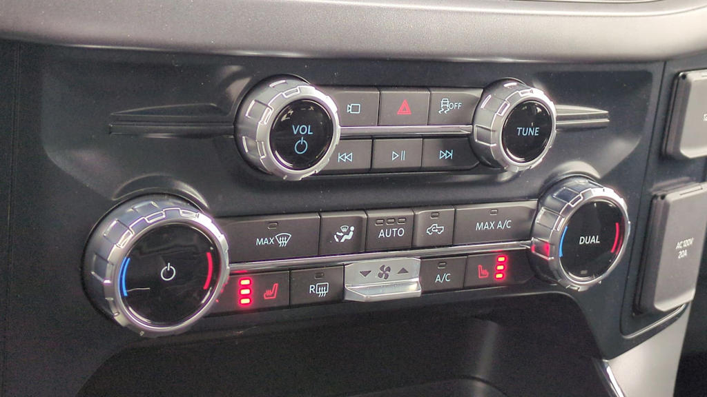 Thumbnail: 2025 Ford F-150 - 32