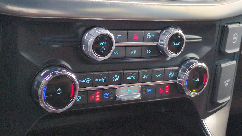 Thumbnail: 2025 Ford F-150 - 31