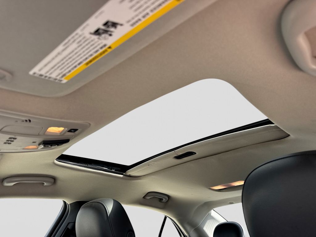Thumbnail: 2015 Chevrolet Malibu - 24