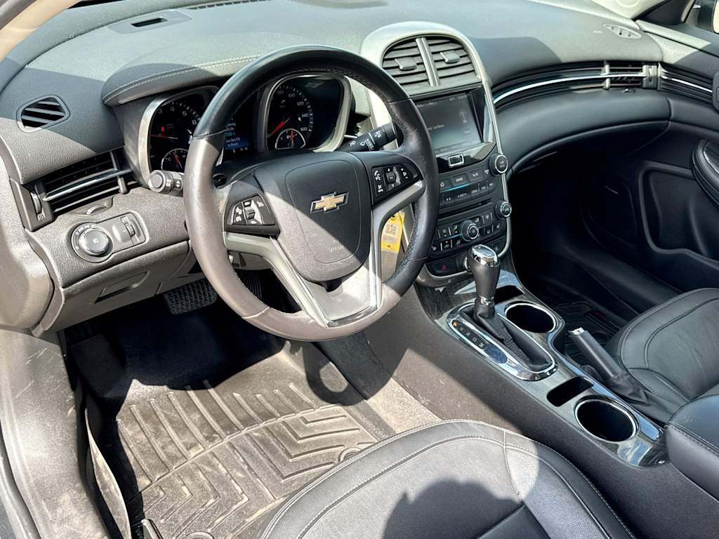 Thumbnail: 2015 Chevrolet Malibu - 2