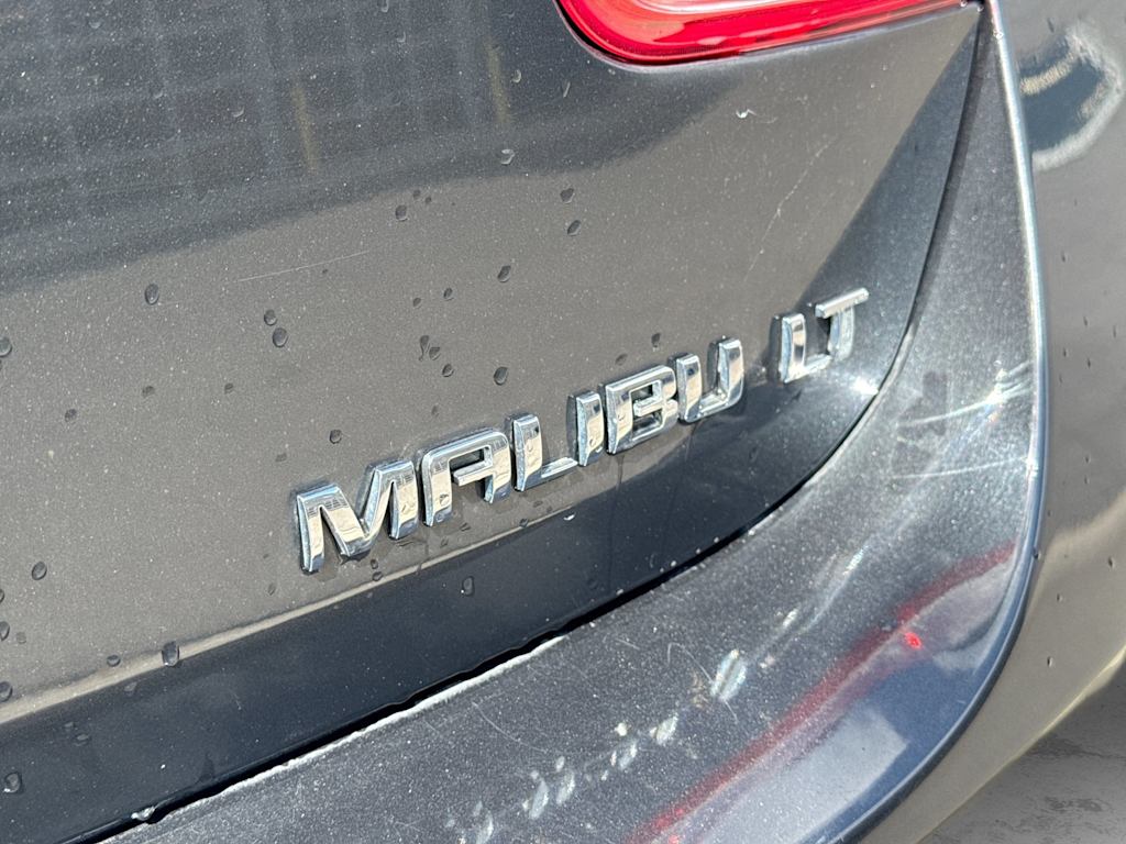 Thumbnail: 2015 Chevrolet Malibu - 22