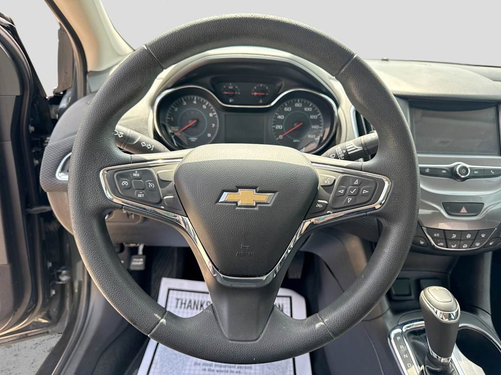 Thumbnail: 2018 Chevrolet Cruze - 13