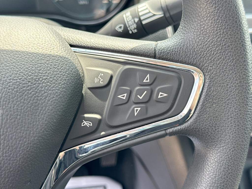 Thumbnail: 2018 Chevrolet Cruze - 29