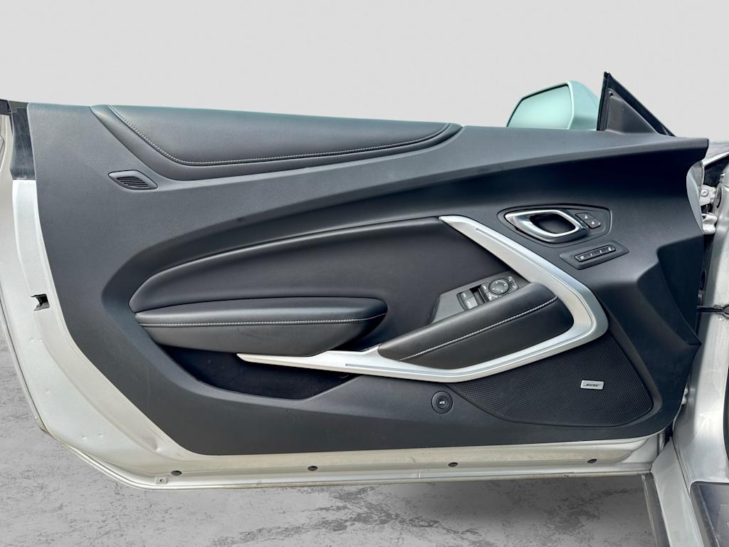 Thumbnail: 2019 Chevrolet Camaro - 31