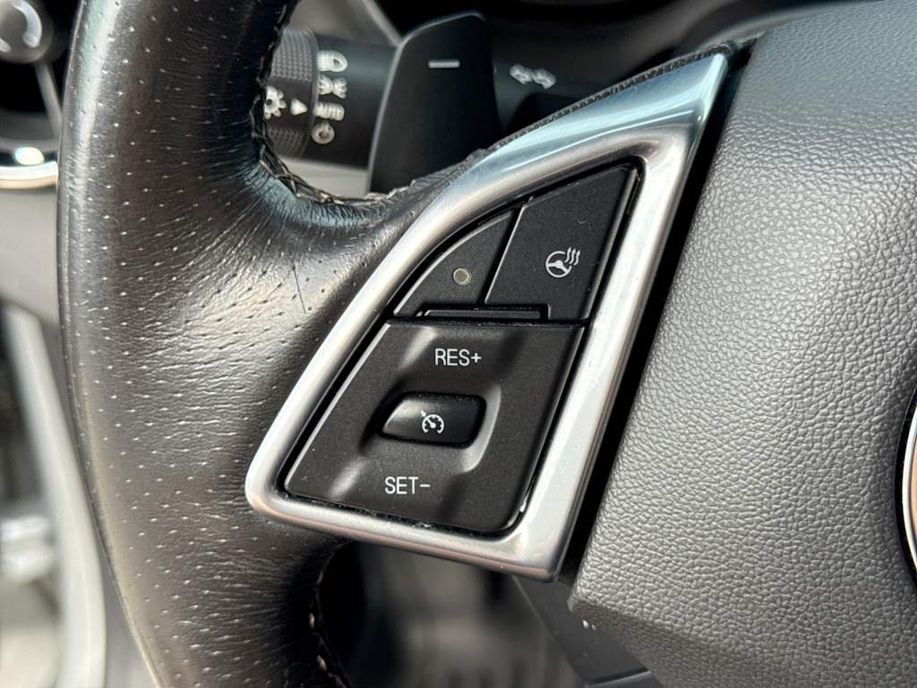 Thumbnail: 2019 Chevrolet Camaro - 25