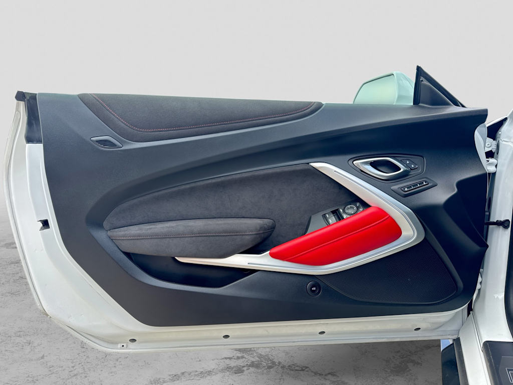 Thumbnail: 2023 Chevrolet Camaro - 32