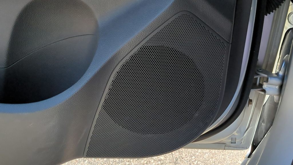 Thumbnail: 2016 Chevrolet Sonic - 29