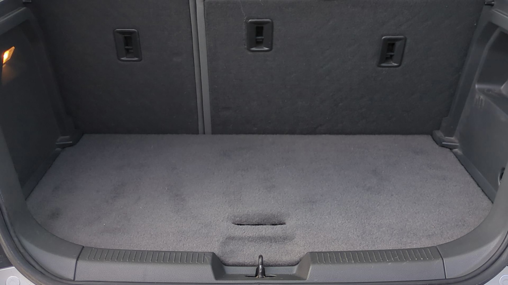 Thumbnail: 2016 Chevrolet Sonic - 16