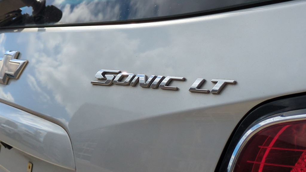 Thumbnail: 2016 Chevrolet Sonic - 7