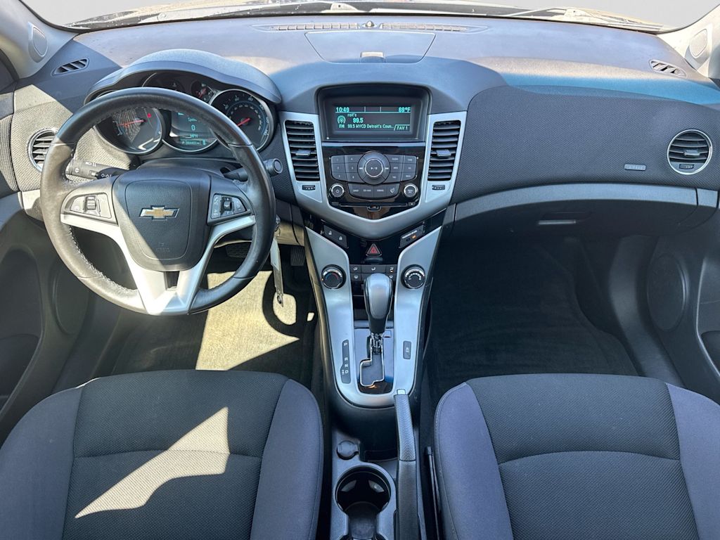 Thumbnail: 2014 Chevrolet Cruze - 9