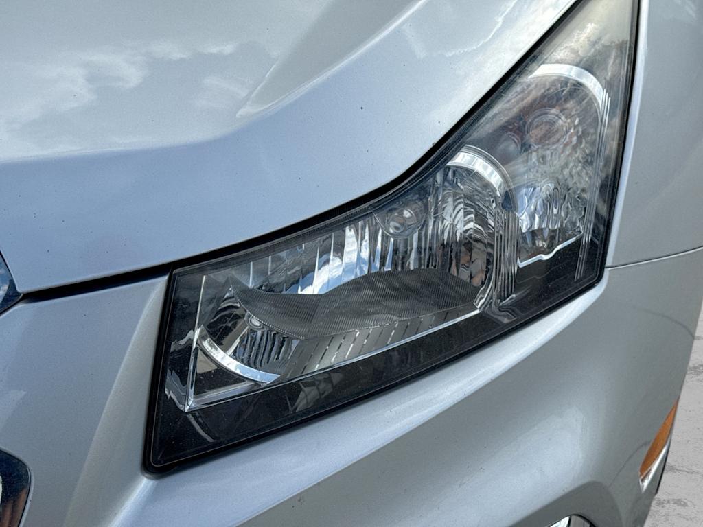 Thumbnail: 2016 Chevrolet Cruze - 23